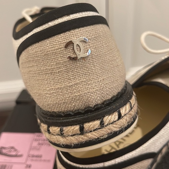Like New✨Chanel Cotton Lace Up Espadrilles / Size 39 - Picture 9 of 10